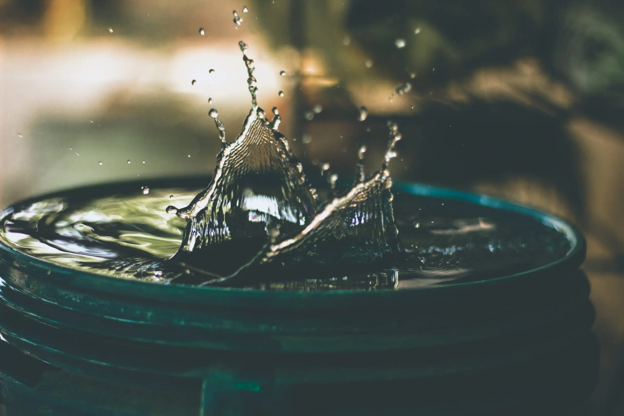 water splashing from cup