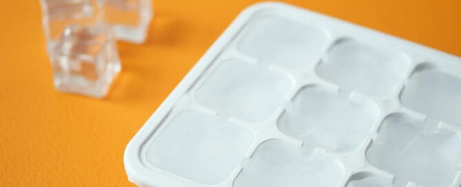 plastic ice tray